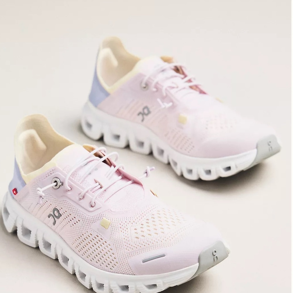 ON Cloud 6 Coast Sneakers - Brand New